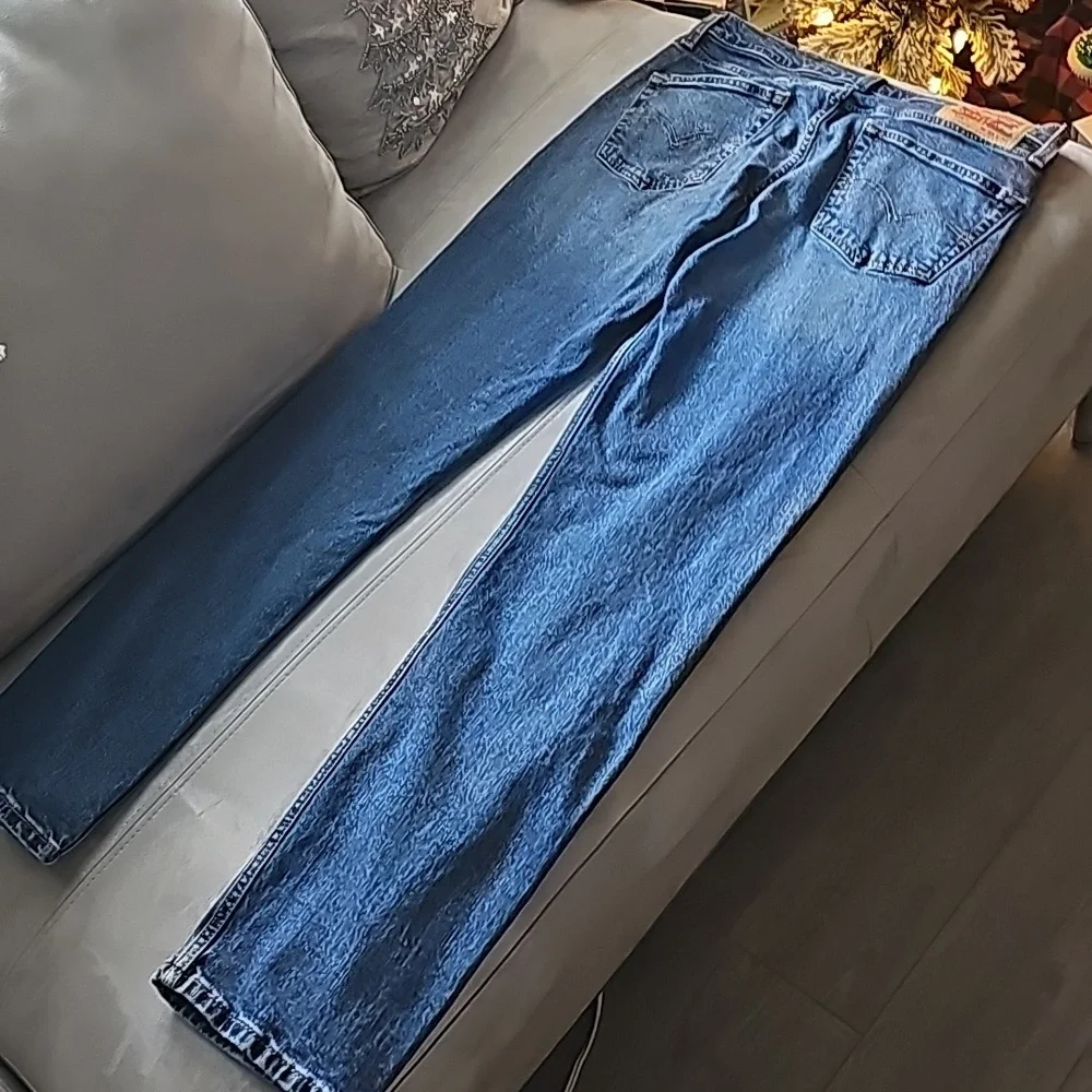EUC Levis 514 Men’s Straight Leg sz 33 x 34